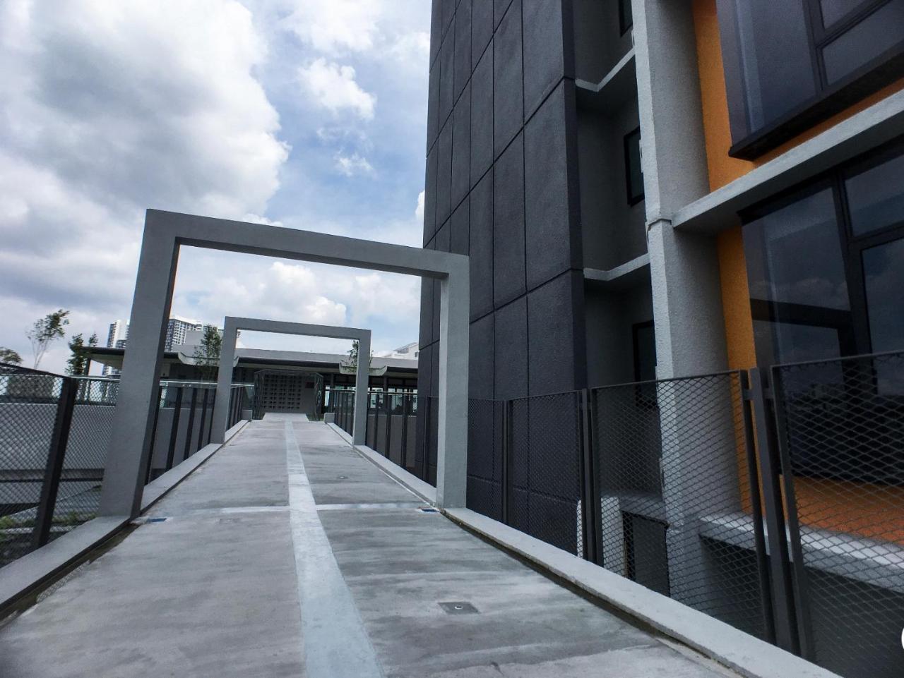 Cozy Kanvas Soho Suites Cyberjaya Exterior foto
